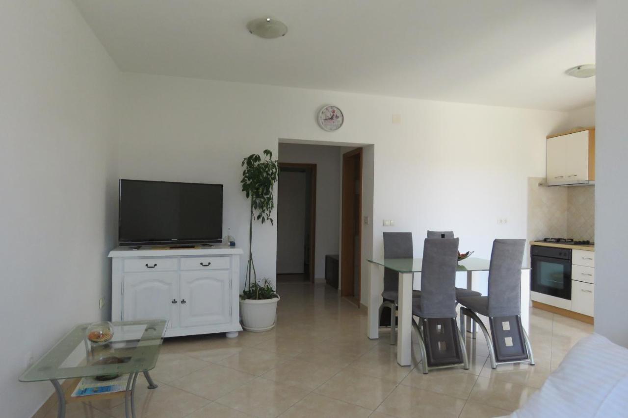 Andrea Apartments 特罗吉尔 外观 照片