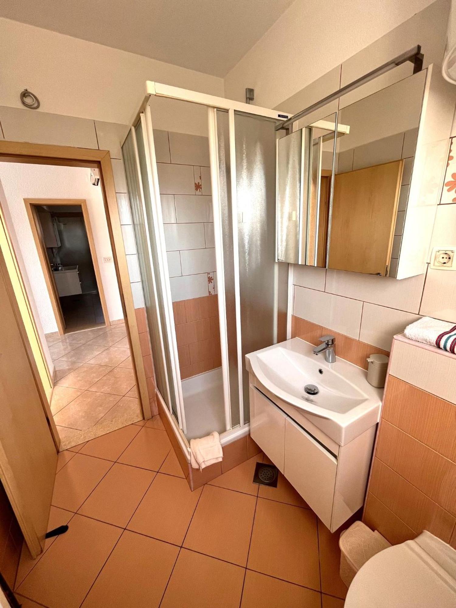 Andrea Apartments 特罗吉尔 外观 照片