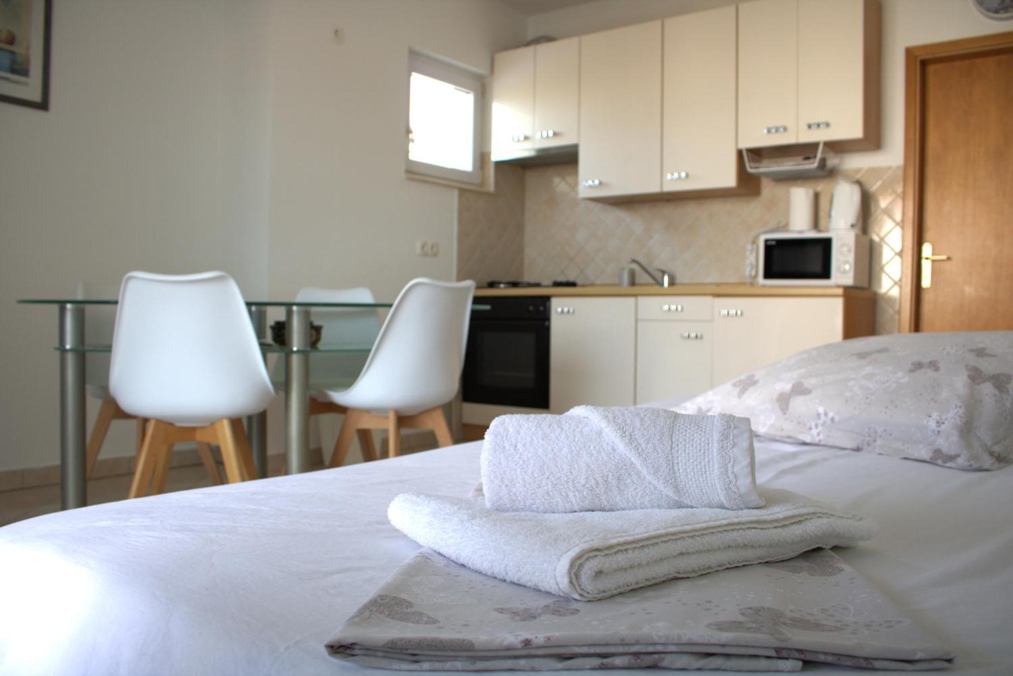 Andrea Apartments 特罗吉尔 外观 照片