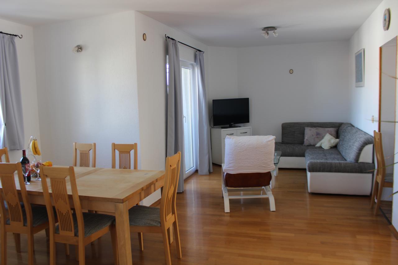 Andrea Apartments 特罗吉尔 外观 照片